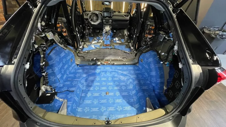 Шумоизоляция пола Toyota Rav 4 2021-5