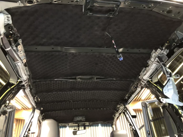 Шумоизоляция крыши 4 Toyota Land Cruiser Prado 2021
