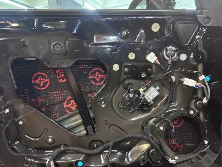 Шумоизоляция двери Hongqi H5