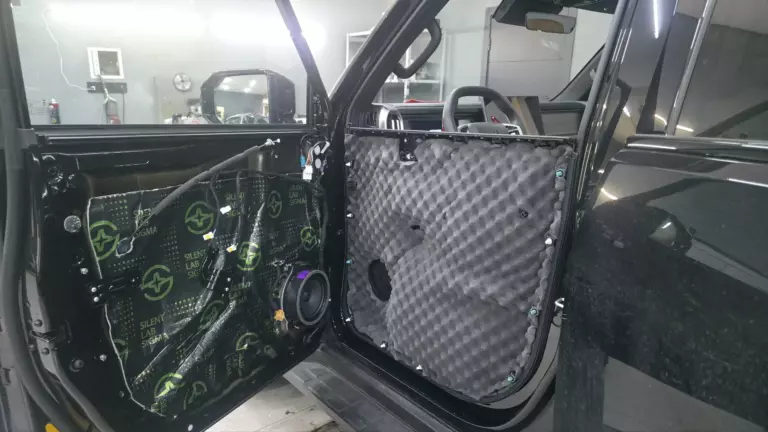 Шумоизоляция двери Jetour T2-3