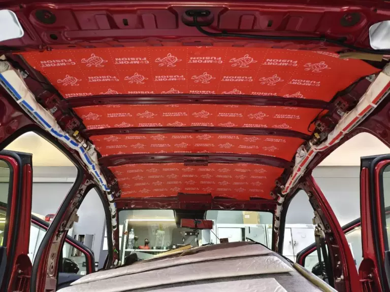 Шумоизоляция крыши Nissan Note-2